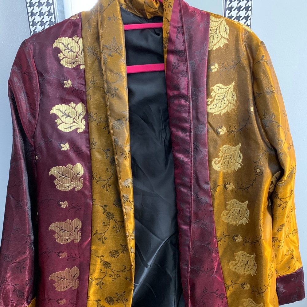 Beautiful kimono style burgundy and gold jacket.